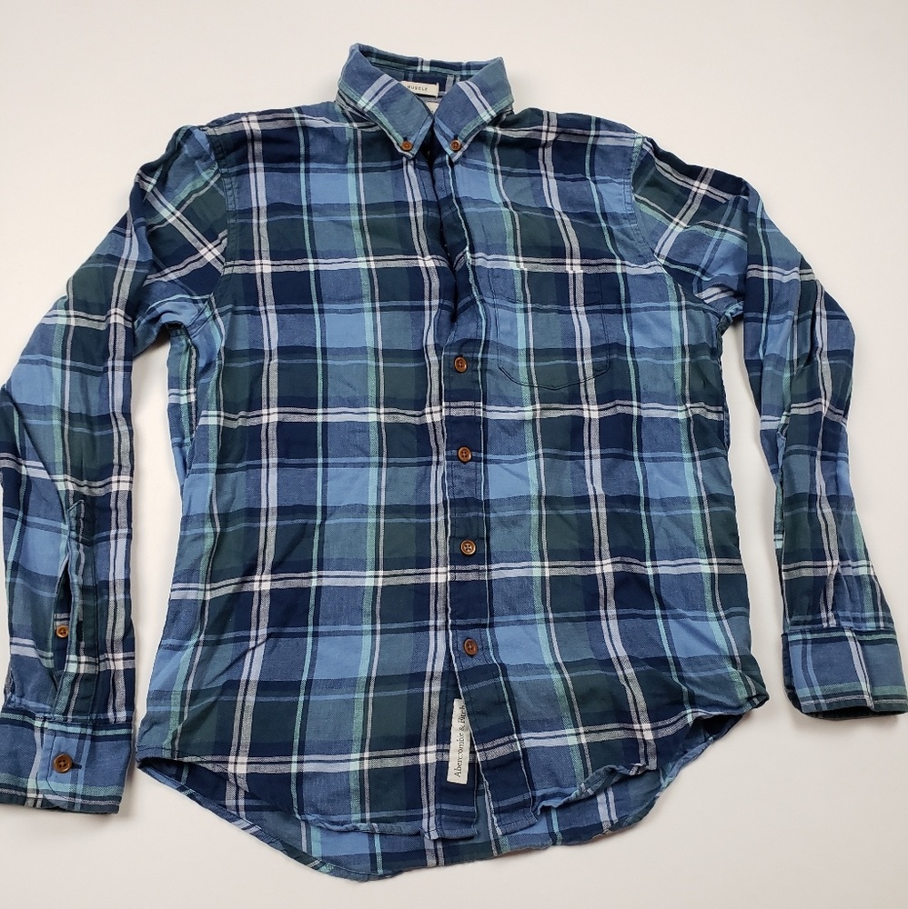 Abercrombie blue button down muscle